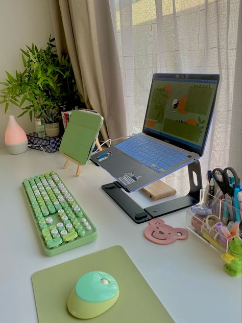 Room Aesthetic Simple, Green Desk Aesthetic, Kawaii Gamer Room, Room Ideas Kawaii, Aesthetic Korean Room, Korean Room Aesthetic, Black Japandi, Kawaii Bedroom Aesthetic, Cute Kawaii Room