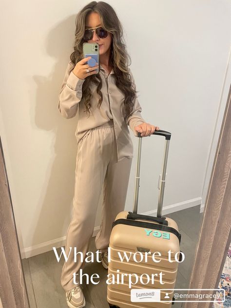 Airport outfit Outfit For The Airport, Air Port Outfit, Womens Pajama, Womens Pyjama Sets, Airport Outfit, Pajama Sets, Business Outfits, Comfortable Fashion, Pajamas Women