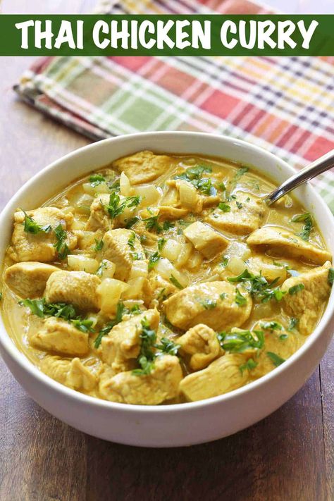 In this delicious Thai chicken curry, succulent chicken pieces are sautéed in coconut oil, then simmered in a creamy broth of coconut milk, peanut butter, garlic, and ginger. Thai Chicken Recipes, Chicken Curry Recipe Easy, Chicken Curry Soup, Thai Chicken Curry, Curry Recipes Easy, Tasty Thai, Garlic And Ginger, Chicken Pieces, Thai Coconut