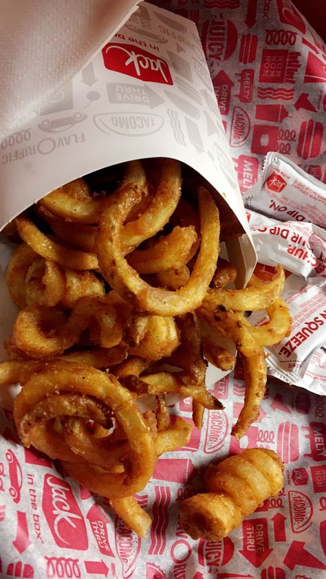 Jack in the Box curly fries... what could go wrong? Jack In The Box Curly Fries, Jack In The Box Munchie Meal, Hot Fries Chips Aesthetic, Curly Fries Aesthetic, Jack In The Box Aesthetic, Jack In The Box Food, Curly Fries, Sleepover Food, Unhealthy Food