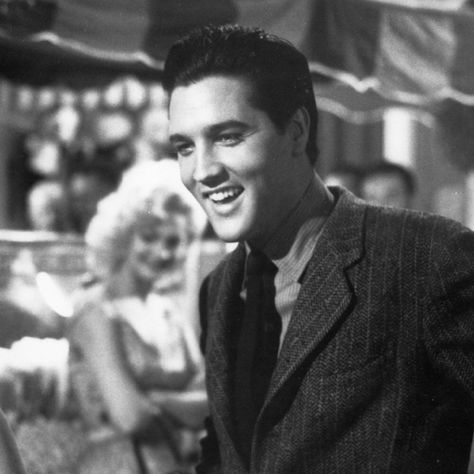 Elvis Presley Films, Tom Hanks Movies, Winning Time, Kareem Abdul, Kareem Abdul Jabbar, Musical Film, Elvis Presley Pictures, Elvis Movies, Elvis Presley Photos