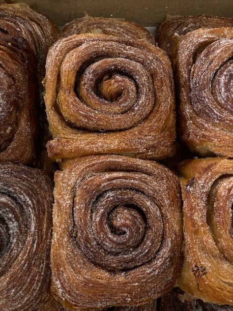 Cinnamon Swirls, Cinnamon Scrolls, Espresso Brown, Cinnamon Swirl, Sunday Morning, Cinnamon Rolls, Cinnamon, Swirl, Rolls