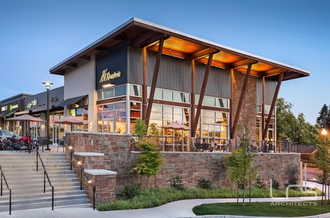 Shopping Center Architecture, Restaurant Exterior Design, Store Architecture, Plaza Design, Retail Facade, Retail Architecture, Restaurant Exterior, Facade Architecture Design, Mall Design