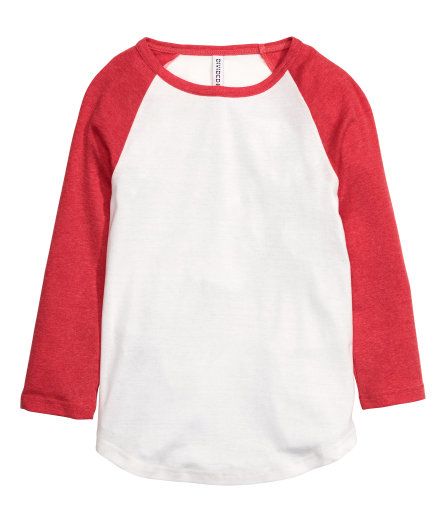 Check this out! Baseball shirt in soft jersey with 3/4-length raglan sleeves in a contrasting colour and a rounded hem. - Visit hm.com to see more. Raglan Sleeve Top, Baseball Jersey Shirt, Baseball Shirt, White Jersey, Womens Long Sleeve Shirts, Womens Basic, Basic Outfits, Basic Tops, Baseball Shirts