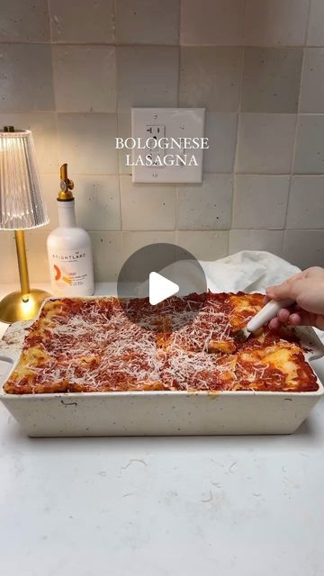 Jane Hardy on Instagram: "Definitely not your Italian Grandmother's lasagna. But so dang gooood!! I started making this lasagna recipe a little while ago for my family and it's a HUGE hit every single time!! I have such a big family so lasanga is the perfect way to serve everyone something super comforting. The secret is definitely starting off strong with a good quality evoo and also the cream cheese addition to the filling!!! PS - you've probably noticed by now that the Brightland bottle is always the first thing you see in most of my recipe videos!! I love the flavor and it's the perfect start to every recipe! #BrightlandParner" Lasagna Recipe Videos, Recipe Videos, Lasagna Recipe, Big Family, The Cream, Lasagna, My Family, Food Videos, Cream Cheese