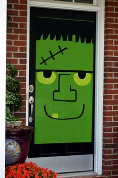 Frankenstein Door, Fall Classroom Door, Classroom Christmas Crafts, Cute Mummy, Door Decorations Classroom Christmas, Halloween Lunch, Halloween Bulletin Boards, School Art Activities, School Door Decorations