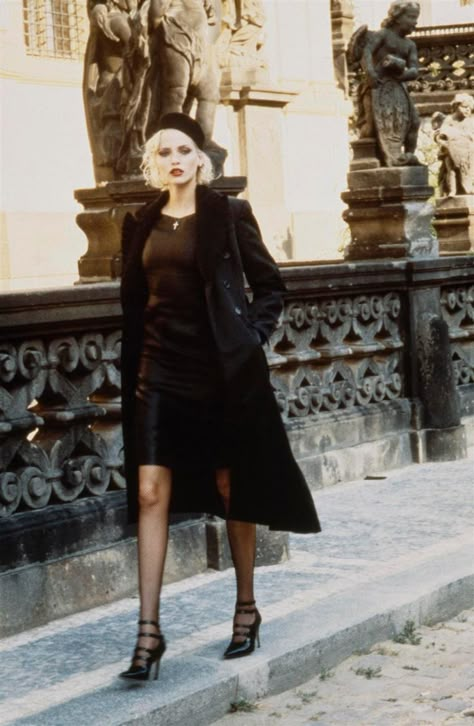 Nadja Auermann, by Helmut Newton Whatever Forever, Nadja Auermann, Vogue Editorial, Cher Horowitz, Creation Photo, Ellen Von Unwerth, Helmut Newton, 90s Supermodels, Vogue Us