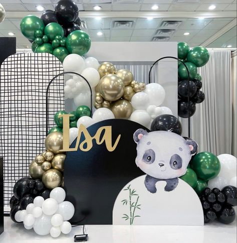 Modern Event Decor, Panda Themed Party, Panda Baby Showers, Panda Theme, Decor Balloons, Panda Bebe, Kids Party Planner, Orange Baby Shower, Panda Baby