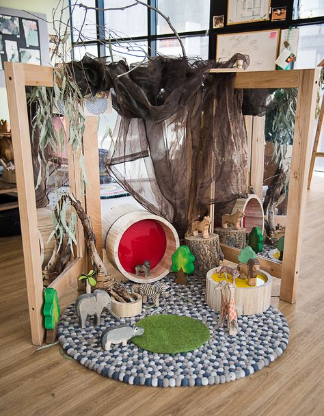 This play space with African animals promotes many opportunities for imaginary play Babies Room Childcare Ideas, Nursery Room Ideas Childcare, Childcare Rooms, Reggio Emilia Classroom, Reggio Inspired Classrooms, Reggio Classroom, Preschool Rooms, Potpourri Christmas, Family Day Care