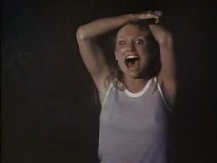 Marilyn Burns aka Sally in Texas Chainsaw Massacre (1974) Sally Hardesty, Marilyn Burns, Final Girl, Movie Club, Texas Chainsaw, Scream Queens, Horror Films, Chainsaw, Movies Showing