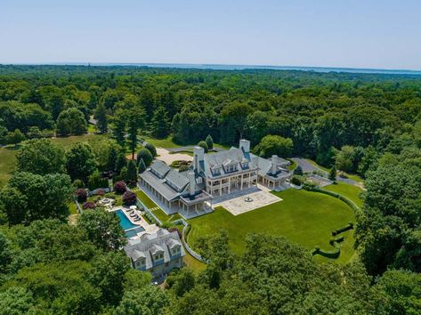 Grey Goose honcho’s lavish Greenwich estate — with 35-car garage — back on market for $28.5M as owner plans Fla. move Gorgeous Mansions, Grey Goose Vodka, Building A Garage, Nice Homes, Fire Sprinkler, Chief Architect, Mega Mansions, Houses Interior, Grey Goose