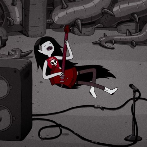 Marceline Playing Guitar, Adventure Time Vampire, Marceline Costume, Marceline Cosplay, Adventure Time Cosplay, Marceline And Princess Bubblegum, Guitar Drawing, Adventure Time Characters, Marceline The Vampire Queen