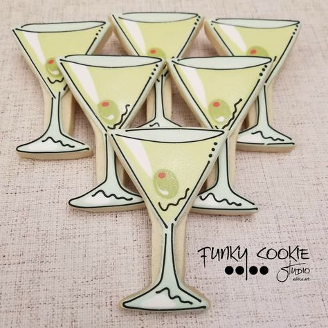 Martini Cookies, Martini Glass Cookies, Wine Cookies, Martini Party, Hand Painted Cookies, Paint Cookies, Graduation Cookies, Summer Cookies, Creative Cookies