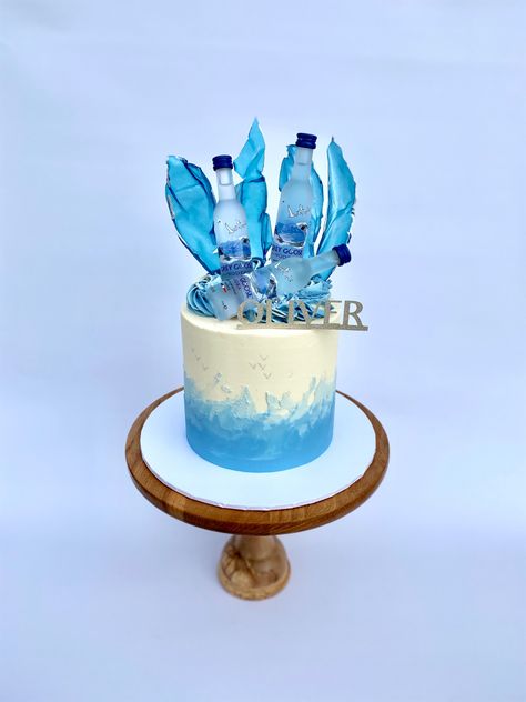 Blue ombre with grey goose and sails Grey Goose Cake, Blue Gradient Cake, Vodka Cake, Grey Goose Vodka, Grey Goose, Blue Ombre, Vodka, Grey, Cake