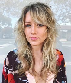 Beige Blonde Hair, Bangs Wavy Hair, Layered Haircuts With Bangs, Long Face Shapes, Side Swept Hairstyles, Parted Bangs, Hair Adviser, Bob Hairstyles With Bangs, Natural Wavy Hair