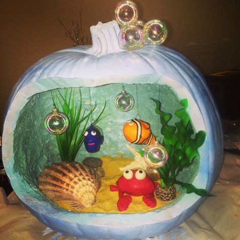 Pumpkin Fish, Pumkin Decoration, Pumpkin Decorating Diy, Creative Pumpkin Decorating, Pumpkin Carving Contest, Pumpkin Decorating Contest, No Carve Pumpkin Decorating, Halloween Pumpkin Designs, Creative Pumpkins