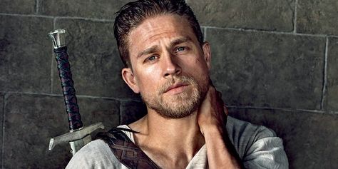 Arthur Movie, Charlie Hunnam King Arthur, Crimson Peak Movie, King Arthur Movie, King Arthur's Knights, Rei Arthur, King Arthur Legend, Lost City Of Z, Roi Arthur