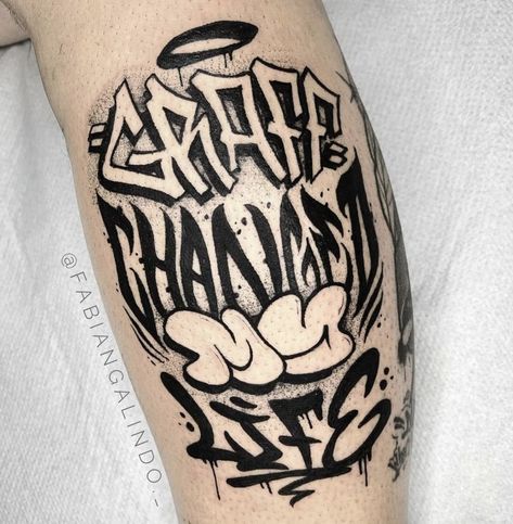 Tattoo Grafite, Grafitti Tattoos, Leterings Tattoo, Graffiti Tattoo Ideas, Typographic Tattoo, Tattoo Lettering Alphabet, Chicanas Tattoo, Remembrance Tattoos, 13 Tattoos