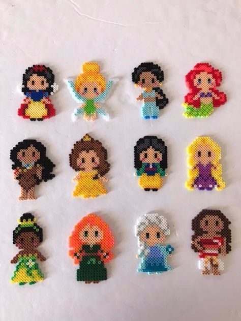 Disney Art Projects For Kids, Disney Art Projects, Hama Beads Disney, Hamma Beads Ideas, Easy Perler Bead Patterns, Easy Perler Beads Ideas, Art Perle, Art Projects For Kids, Hama Beads Design