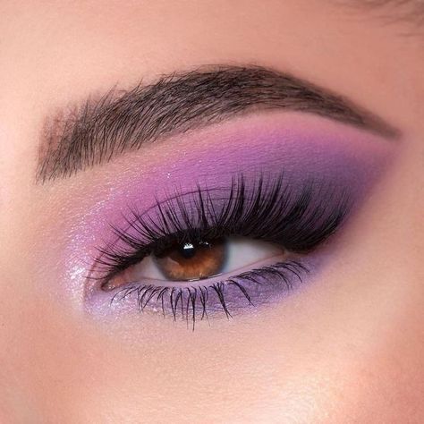 Teknik Makeup, Purple Makeup Looks, Drag Make-up, Eye Makeup Palette, Purple Eye Makeup, Eye Makeup Pictures, Purple Makeup, Smink Inspiration, Eye Makeup Designs