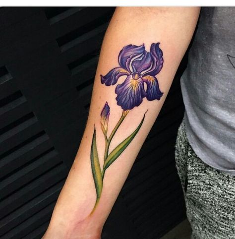 Ft Iris Flower Tattoo, Wildflowers Tattoo, Mangas Tattoo, Iris Tattoo, Sweet Tattoos, Flower Sleeve, Flower Tattoo Sleeve, Iris Flower, Purple Iris