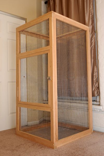 DIY Cage | Must make sure the wire is coated with plastic or a non-toxic epoxy as galvanized steel is not appropriate for gliders | See https://www.pinterest.com/pin/230528074653316078/ Iguana Cage, Diy Bird Cage, Sugar Glider Cage, Pet Bird Cage, Bird Cage Accessories, Rat Cage, Squirrel Cage, Rabbit Cages, Bird House Kits