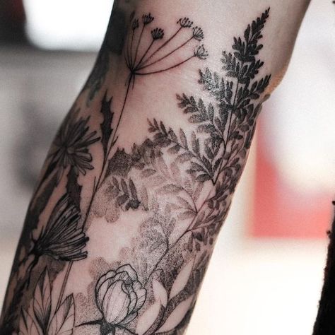 Fern Forest Tattoo, Ecosystem Tattoo, Forest Tattoo Arm, Epic Tattoos, Wildflowers Tattoo, Ivy Tattoo, Thistle Tattoo, Island Christmas, Fern Tattoo