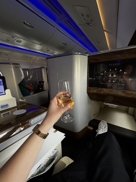 Fly First Class Aesthetic, Business Class Travel Aesthetic, First Class International Flight, First Class Plane Aesthetic, Emirates Business Class Aesthetic, First Class Flight Emirates, Business Class Aesthetic, Business Class Emirates, Business Class Flight Aesthetic