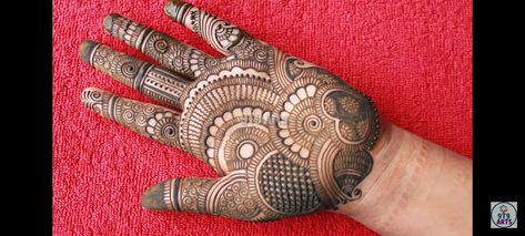 Short Mehndi, Easy Mehendi, Palm Mehndi, Beautiful Simple Mehndi Design, Henna Tutorial, Palm Mehndi Design, Simple Mehendi Designs, White Anarkali, New Bridal Mehndi Designs