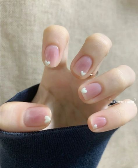 Creative Backyard, Organizator Grafic, Minimal Nails Art, Cute Simple Nails, Simple Gel Nails, Minimal Nails, Blush Nails, Pretty Gel Nails, Really Cute Nails