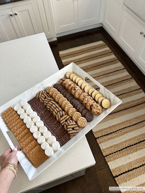 Smore & Cookie Tray (Sunny Side Up) S'mores Platter, Smores Tray, S'mores Tray, Golden Oreo, Snack Prep, Smores Cookies, Marshmallow Creme, Quick Easy Snacks, Summer Snacks