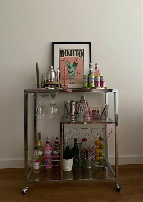 Bar Cart Inspo, Apartment Bar, Home Bar Ideas, College House, Flat Decor, Cart Decor, College Apartment Decor, Dream Apartment Decor, Future Apartment Decor