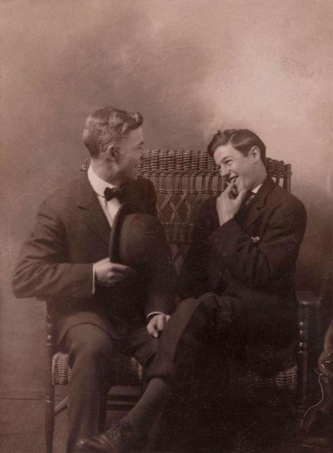 Gay History, Vintage Couples, Famous Photographers, Historical Images, Man Images, Gay Wedding, Two Men, Man In Love, Vintage Photographs