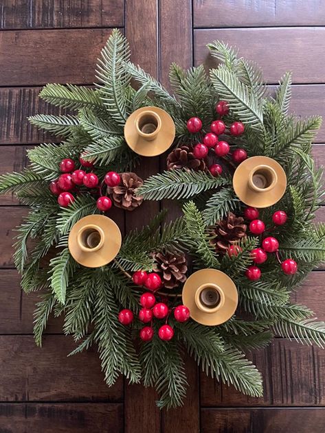 Advent Wreath Door, Advent Candles Aesthetic, Advent Wreath Candle Holder, Advent Crown Christmas, Advent Crown Ideas, Christmas Advent Candles Ideas, Advent Wreath Centerpiece, Christmas Wreaths Candles, Advent Candles Ideas Decoration