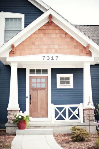 I LOVE this navy on a house I think that it would make a cute beach house! #beachhouse #navy #home Navy Blue Paint Colors, Navy Blue Paint, Exterior Paint Color, Blue Paint Colors, Casa Vintage, Casa Exterior, Colonial Williamsburg, Design Seeds, House Paint Exterior