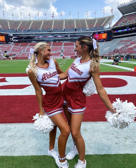 Stretches For Cheerleaders, Cheerleading Stretches, Mary Sergi, Tcu Cheerleaders, Alabama College, Shoulder Stretches, Jump Higher, Cheerleading Photos, College Cheerleading