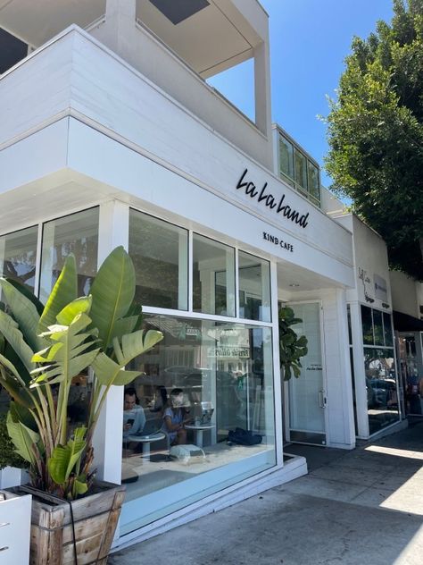 La La Land Coffee Shop, La Aesthetic, Coffee Shop Concept, Opening A Coffee Shop, Los Angeles Restaurants, California Vibe, Coffee Shop Aesthetic, Coffee Places, Concept Ideas