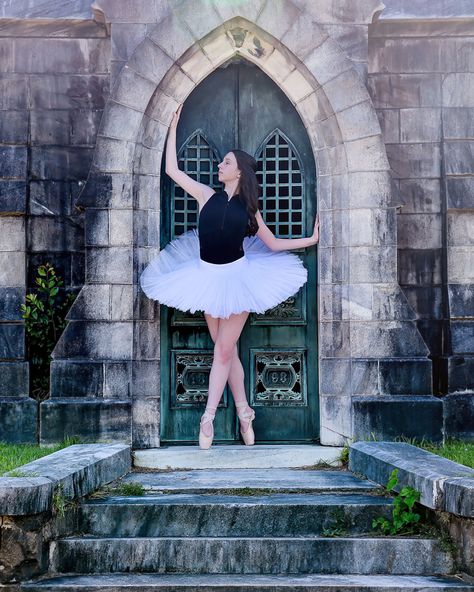 Outdoor ballet dance photography, white tutu, black leo, Bloch leo, unique door, cool door, ballet Outdoor Ballet Photography, Ballet Senior Pictures, Outdoor Dance Photography, Colorful Doors, Ballet Dance Photography, Black Leo, Dance Picture Poses, Dance Photo Shoot, Ballet Pictures