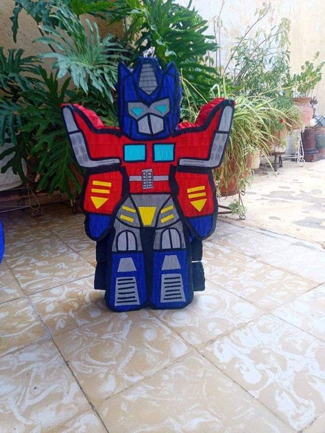 Transformers Pinata, Pinatas Ideas, Transformers Party, Transformers Birthday Parties, Transformers Birthday, Transformer Party, Baby Vans, Transformer Birthday, Piñata Ideas