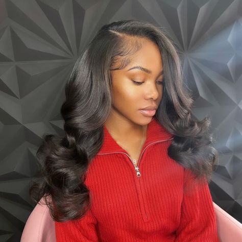 Sew In Hairstyles, Birthday Hairstyles, Long Curly Wig, Quick Weave Hairstyles, Voluminous Hair, Hair Laid, Body Wave Hair, Hair Crush, Side Part