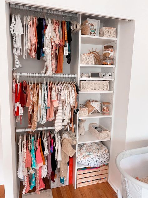 Newborn Closet Organization Small, Baby Closet Shelves, Closet Organization Ideas Nursery, Baby Girl Closet Ideas, Nursery Room Closet Ideas, Nursery Closet No Doors, Nursery Closet Diy, Nursery Small Closet Organization, Small Closet Nursery Organization