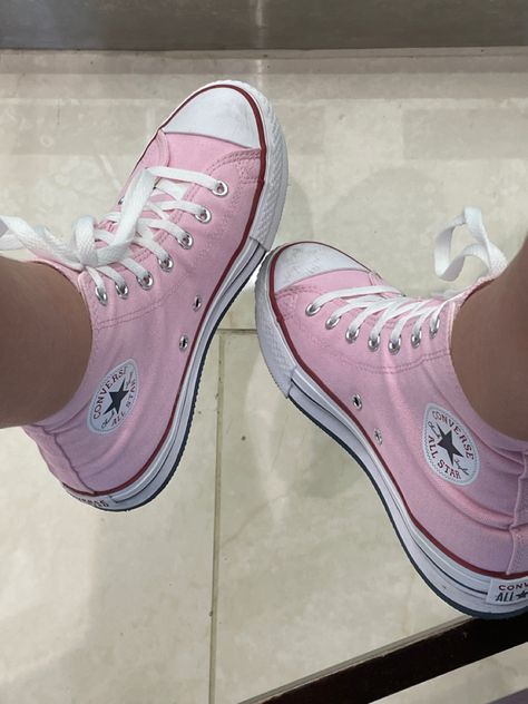 pink Boty Converse, Zapatillas All Star, Mode Converse, Cute Converse, Converse Pink, Trendy Shoes Sneakers, Dr Shoes, Vans Converse, Preppy Shoes