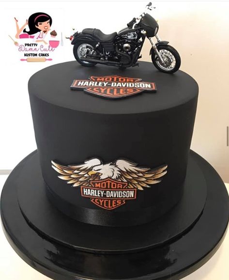 Harley Cake Motorcycles, 50th Birthday Cakes For Men Motorcycle, Motorcycle Cake Designs For Men, Harley Davidson Birthday Cake For Men, Bikers Cake Design, Motorcycle Cakes For Men, Harley Cakes For Men, Harley Davidson Cake Ideas, Biker Cake Ideas