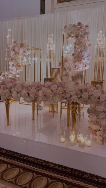 Pink Sweetheart Table, Wedding Head Table Backdrop, Wedding Sweetheart Table Ideas, Wedding Reception Cake Table, Gold Wedding Decorations Receptions, Wedding Rose Gold Theme, Wedding Table Pink, Wedding Couple Table, Wedding Reception Cake