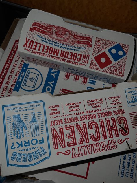 Dominoes Pizza Aesthetic, Dominos Pizza Aesthetic, Pizza Aesthetic, Restaurant Lunch, Bbq Bacon, Crunch Cake, Dominos Pizza, Bacon Tomato, Hen Chicken