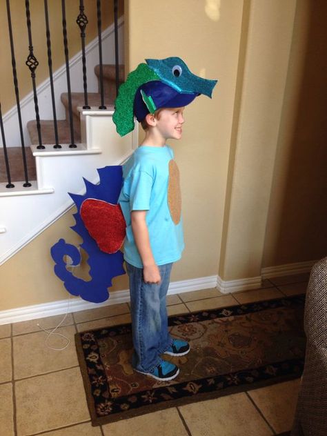 Seahorse Halloween Costume. Diy Seahorse Costume, Sea Costume Diy, Diy Sea Creature Costume, Seahorse Headpiece, Seahorse Costume Diy, Diy Under The Sea Costumes, Pelican Costume, Under The Sea Costumes Diy, Fish Costume Diy