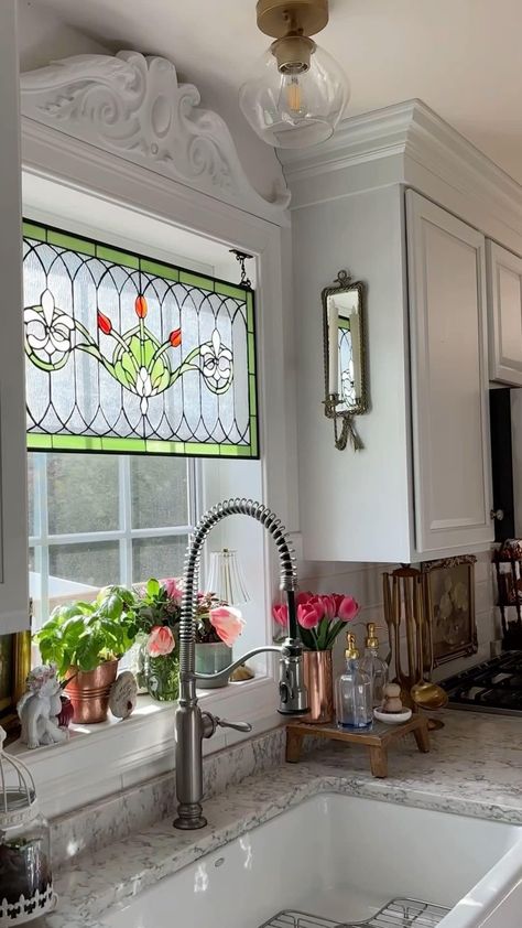 Stained Glass In Kitchen, Glass In Kitchen, Kitchen Window Decor, Over The Kitchen Sink, Kitchen Redo, Dream House Interior, Kitchen Window, Stain Glass, In Kitchen