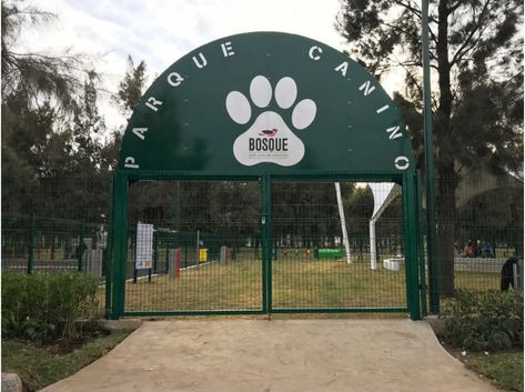 Dog Park Design Ideas, Dogs Park Design, Cool Dog Park, Dog Park Design, Dog Park Equipment, Pet Hotel, Hotel