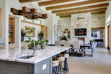 Hill Country Kitchen, Texas Hill Country Decor, Texas Hill Country House, Texas Ranch Homes, Texas Hill Country House Plans, Hill Country Homes, Barn Style House Plans, Country House Interior, Texas Hills