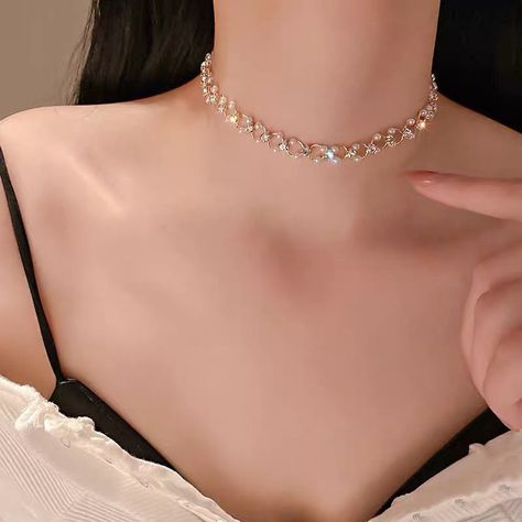 Fashion Unique Design Elegant and Exquisite Double-layer Pearl Love Choker Necklace Women Jewelry Luxury Wedding Jewelry, Simple Pearl Necklace, Pearl Love, Korean Jewelry, Butterfly Pendant Necklace, Classic Necklace, Pearl Choker Necklace, Gold Choker Necklace, Chains Necklaces